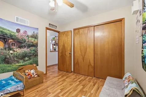 310 N Pine Street New London IA 52645