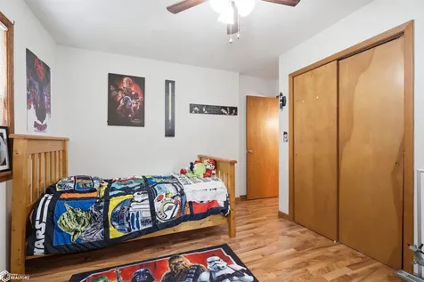 310 N Pine Street New London IA 52645