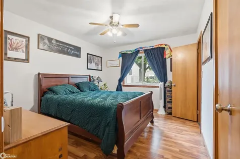 310 N Pine Street New London IA 52645