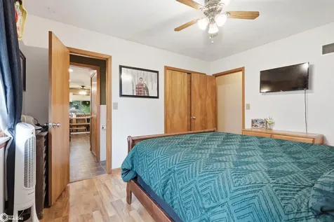 310 N Pine Street New London IA 52645