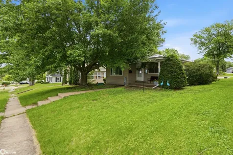 310 N Pine Street New London IA 52645
