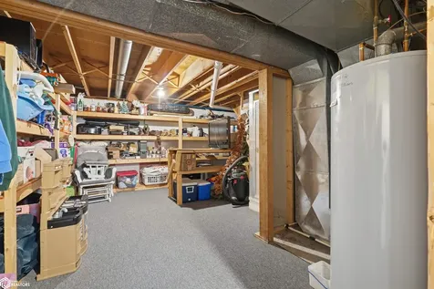 310 N Pine Street New London IA 52645
