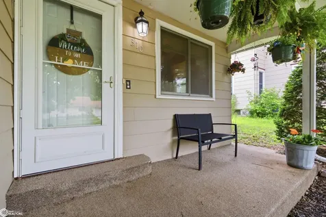 310 N Pine Street New London IA 52645