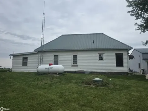 2790 220th Street Fairfield IA 52556