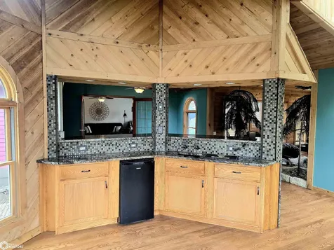 42 Golf View Court Garner IA 50438