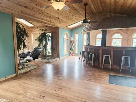42 Golf View Court Garner IA 50438
