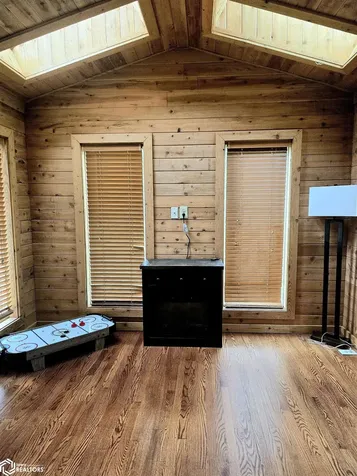 42 Golf View Court Garner IA 50438