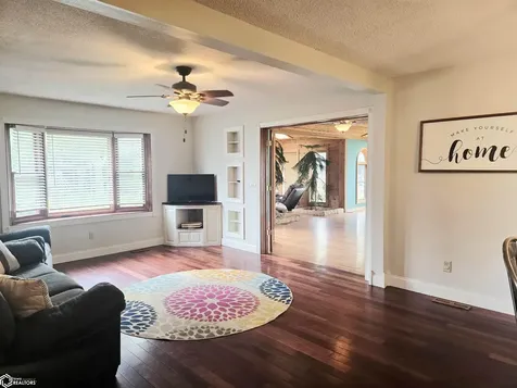 42 Golf View Court Garner IA 50438
