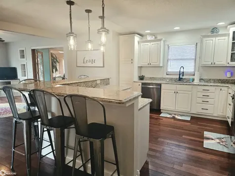 42 Golf View Court Garner IA 50438