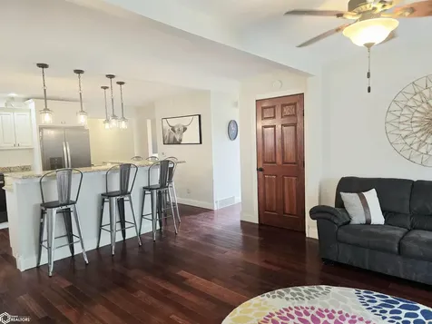 42 Golf View Court Garner IA 50438