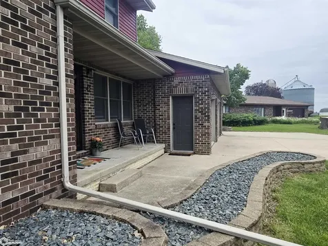 42 Golf View Court Garner IA 50438