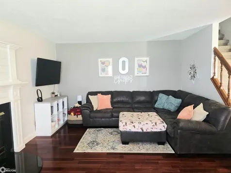 42 Golf View Court Garner IA 50438