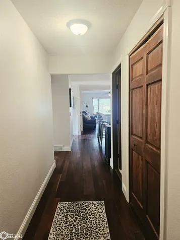 42 Golf View Court Garner IA 50438
