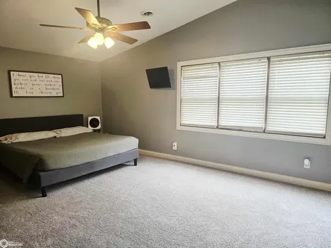 42 Golf View Court Garner IA 50438