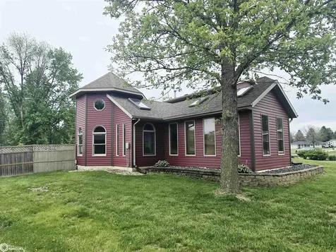 42 Golf View Court Garner IA 50438