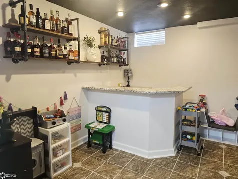 42 Golf View Court Garner IA 50438