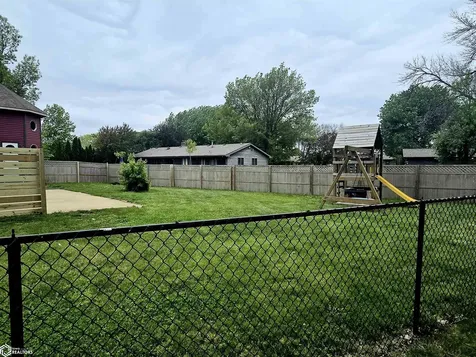 42 Golf View Court Garner IA 50438