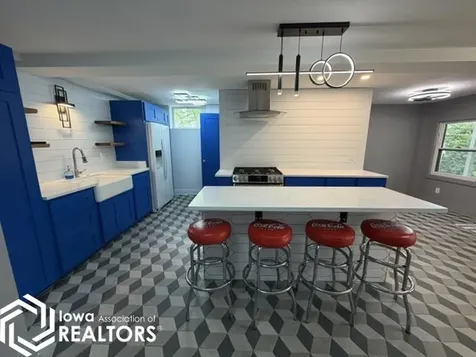 1285 Lakeshore Drive Brooklyn IA 52211
