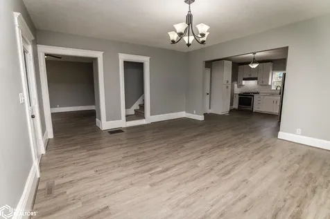 632 Woodlawn Street Traer IA 50675