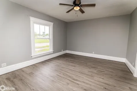 632 Woodlawn Street Traer IA 50675