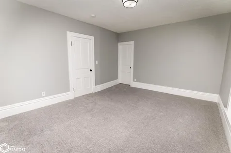 632 Woodlawn Street Traer IA 50675