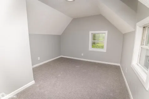 632 Woodlawn Street Traer IA 50675