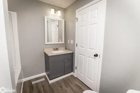 632 Woodlawn Street Traer IA 50675