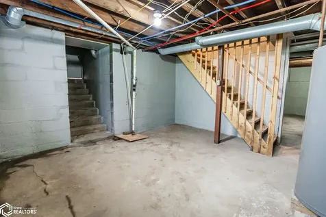 632 Woodlawn Street Traer IA 50675