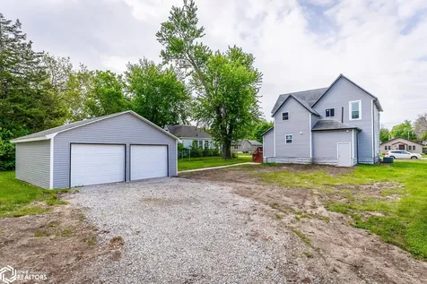 632 Woodlawn Street Traer IA 50675