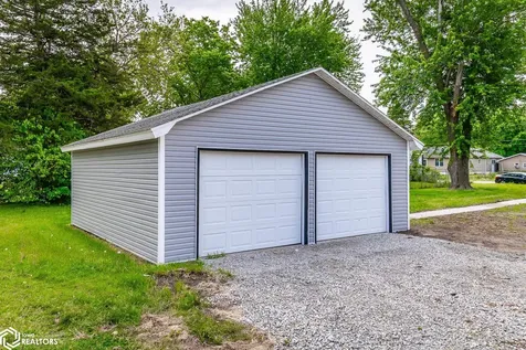 632 Woodlawn Street Traer IA 50675
