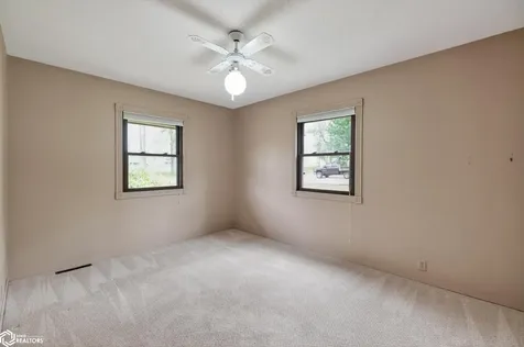 2172 Anchor Drive Garwin IA 50632