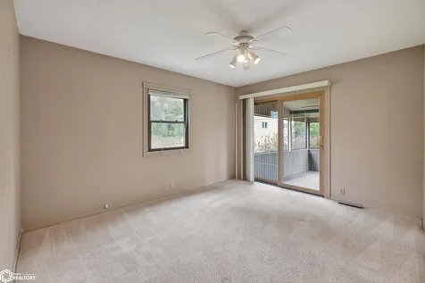 2172 Anchor Drive Garwin IA 50632