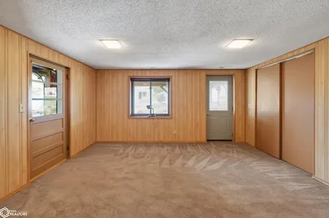 2172 Anchor Drive Garwin IA 50632