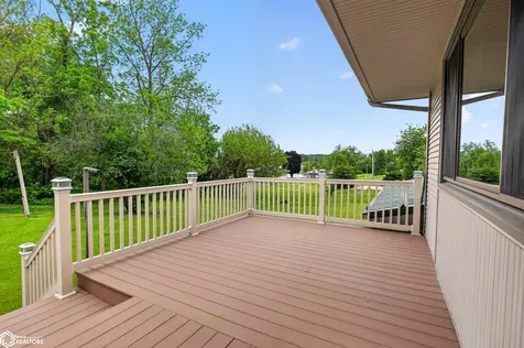 2172 Anchor Drive Garwin IA 50632
