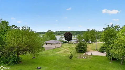 2172 Anchor Drive Garwin IA 50632