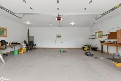 2172 Anchor Drive Garwin IA 50632