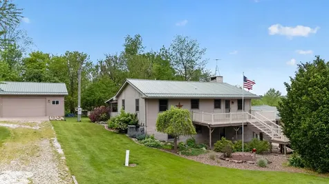 2172 Anchor Drive Garwin IA 50632