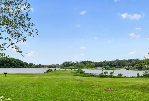 2172 Anchor Drive Garwin IA 50632