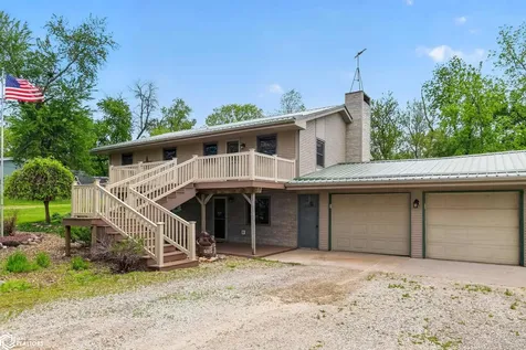 2172 Anchor Drive Garwin IA 50632