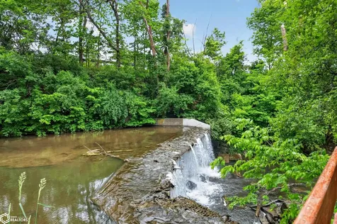 2172 Anchor Drive Garwin IA 50632