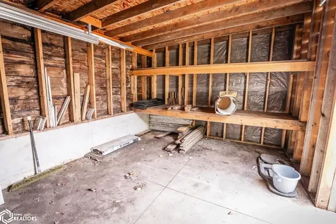 1702 Washington Street Eldora IA 50627