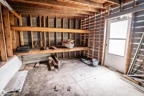 1702 Washington Street Eldora IA 50627