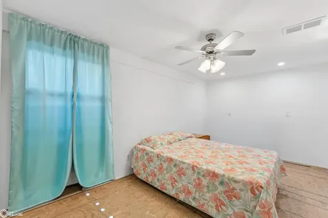 2700 N Shore Drive Clear Lake IA 50428