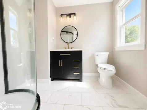 202 Curran Street Burlington IA 52601
