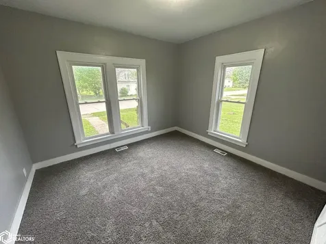 1413 20th Avenue Eldora IA 50627