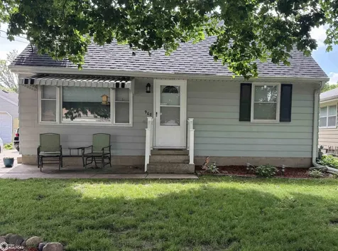 908 S Virginia Avenue Mason City IA 50401