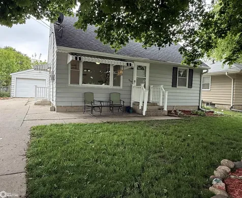 908 S Virginia Avenue Mason City IA 50401