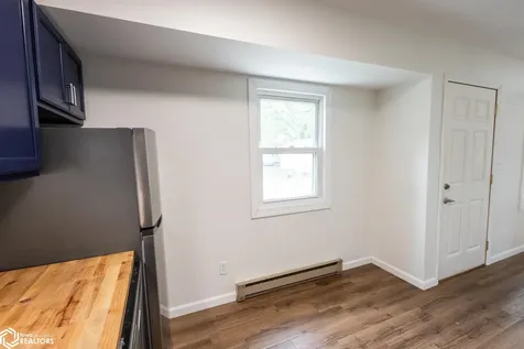 207 8th Avenue S Clear Lake IA 50428