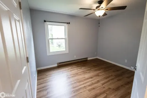 207 8th Avenue S Clear Lake IA 50428