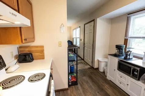 207 8th Avenue S Clear Lake IA 50428